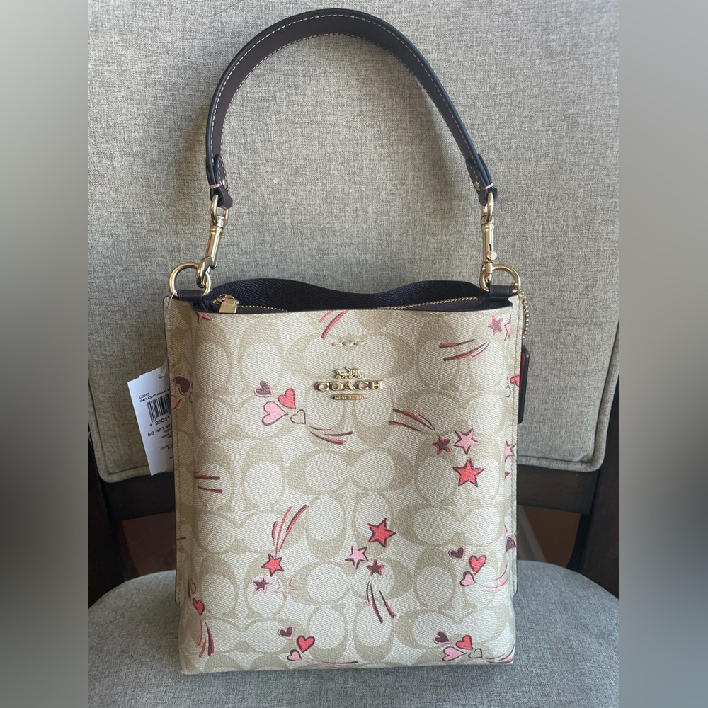 NWT！COACH MOLLIE BUCKET BAG 22 IN SIGNATURE CANVAS WITH HEART AND STAR（CJ645） - Picture 3 of 12